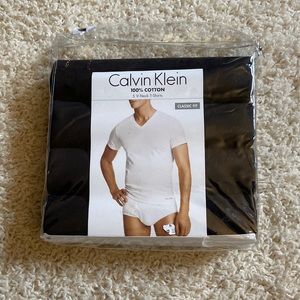 New Calvin Klein 100% Cotton V-Neck T-Shirts Pack of 4 Classic Fit